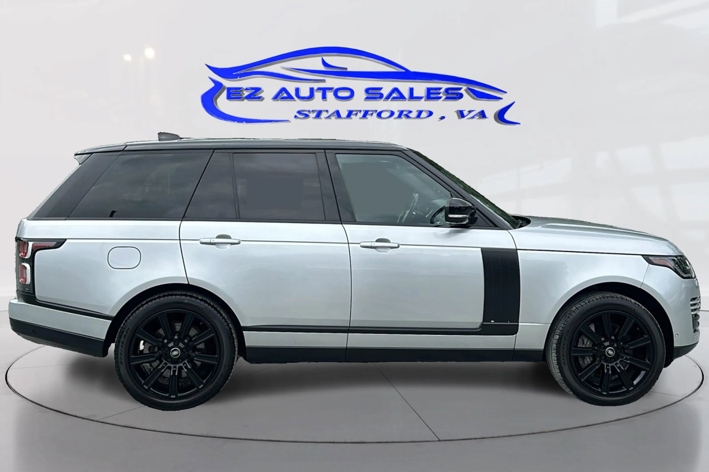 Used 2018 Land Rover Range Rover Supercharged image 4