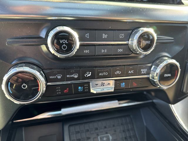 Used 2023 Ford F150 Lariat w/ Equipment Group 502A High image 21