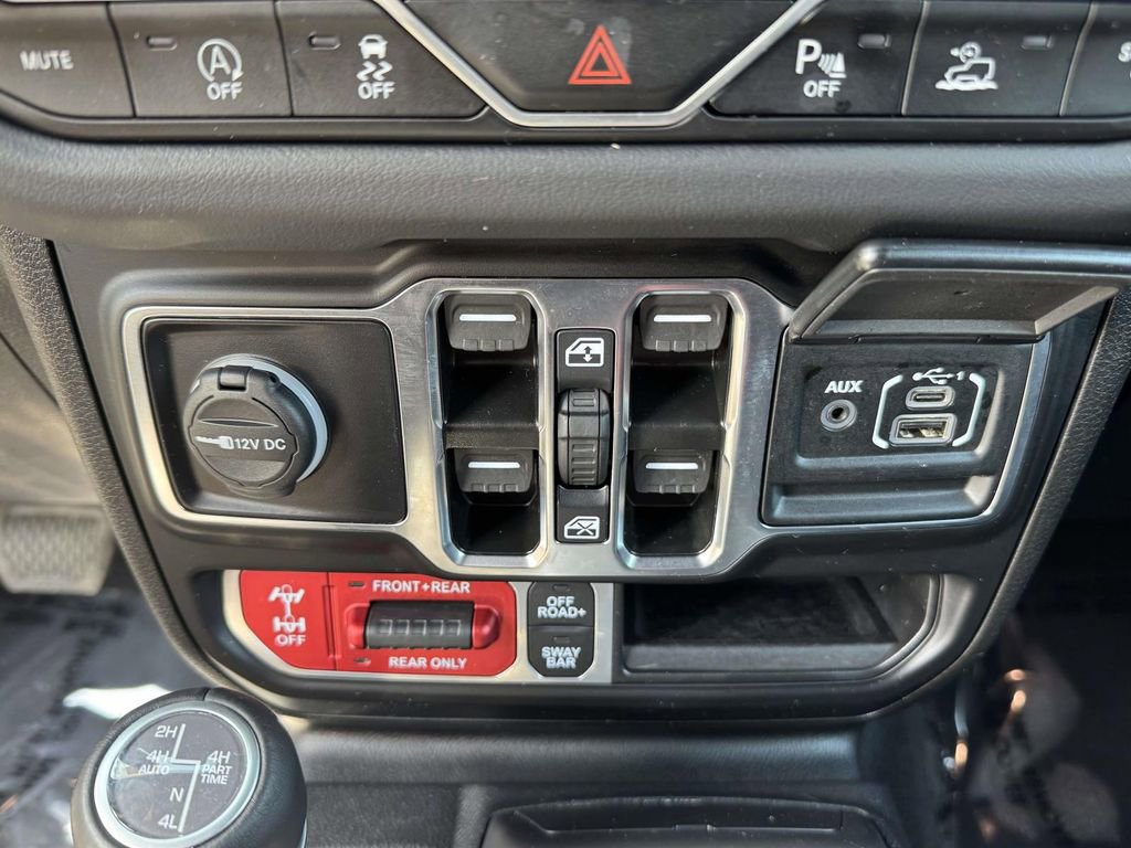 Used 2025 Jeep Wrangler Unlimited Rubicon AWD/4WD image 20