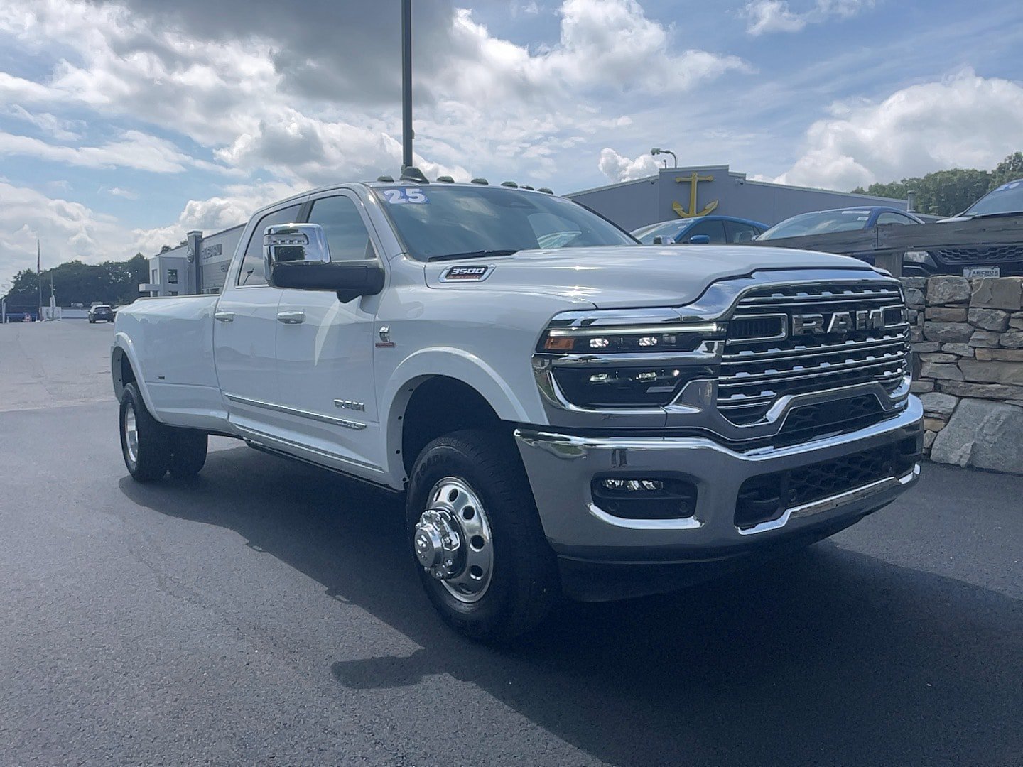 Used 2025 RAM 3500 Limited AWD/4WD image 1