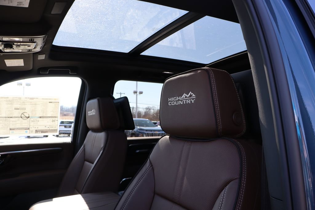 New 2026 Chevrolet Suburban High Country image 29