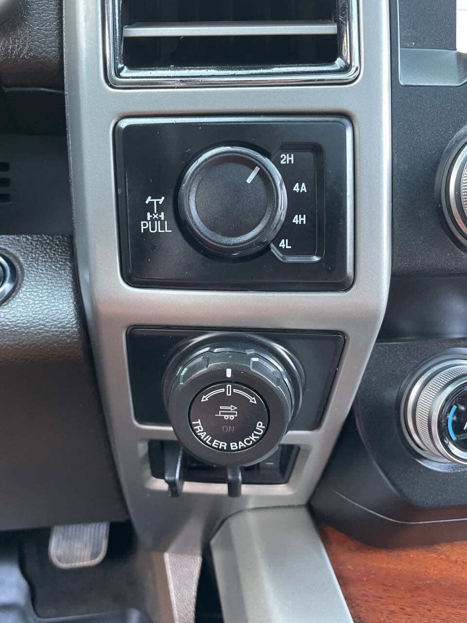 Used 2019 Ford F150 King Ranch w/ Equipment Group 601A Luxury image 29