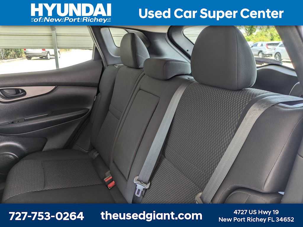 Used 2020 Nissan Rogue Sport S FWD image 15