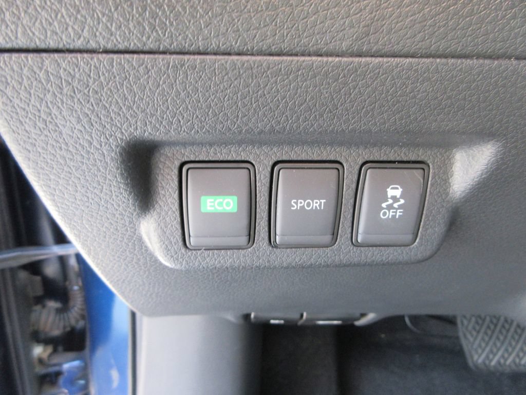 Used 2017 Nissan Sentra S FWD image 21