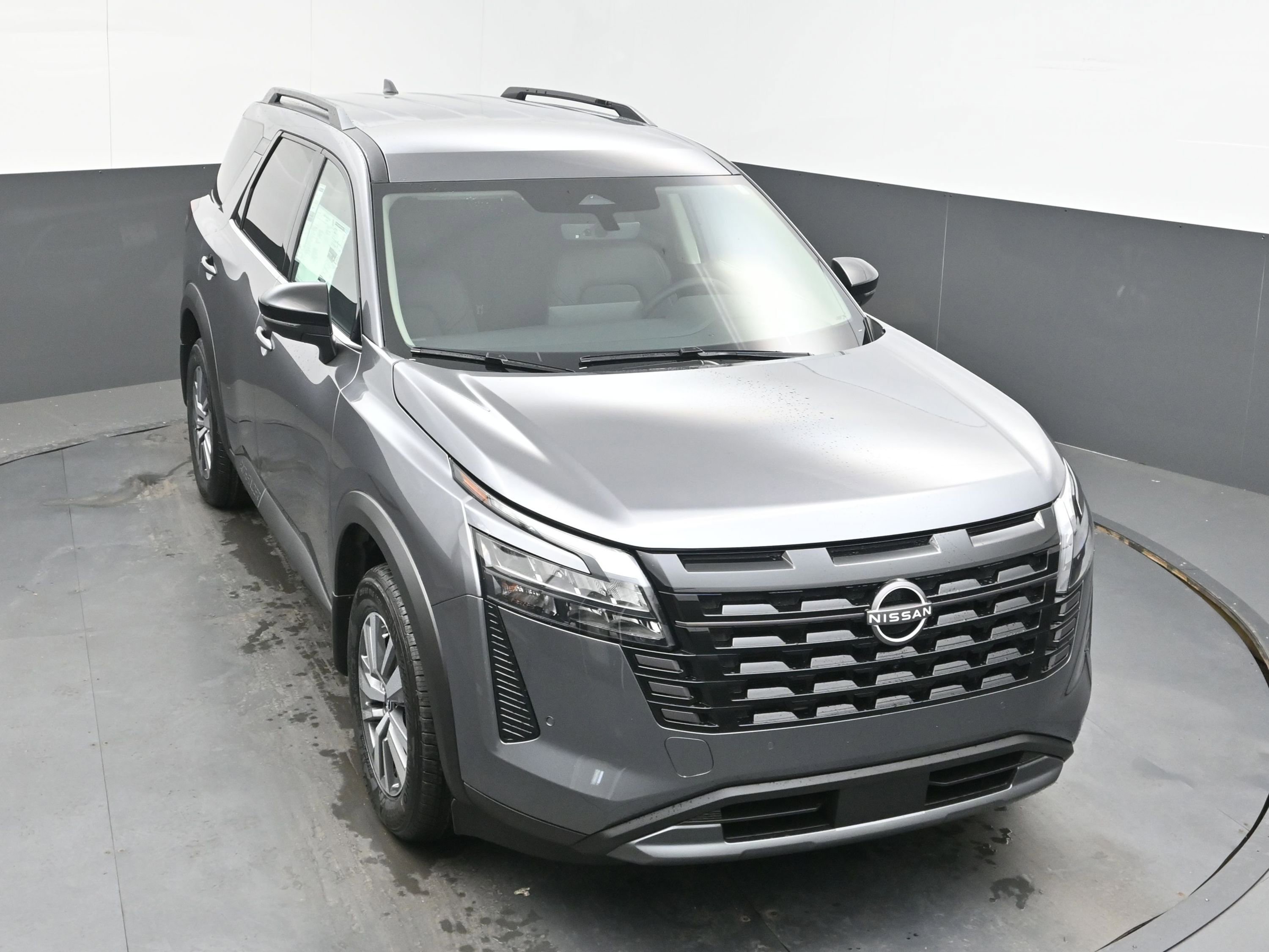 New 2026 Nissan Pathfinder SL FWD image 32