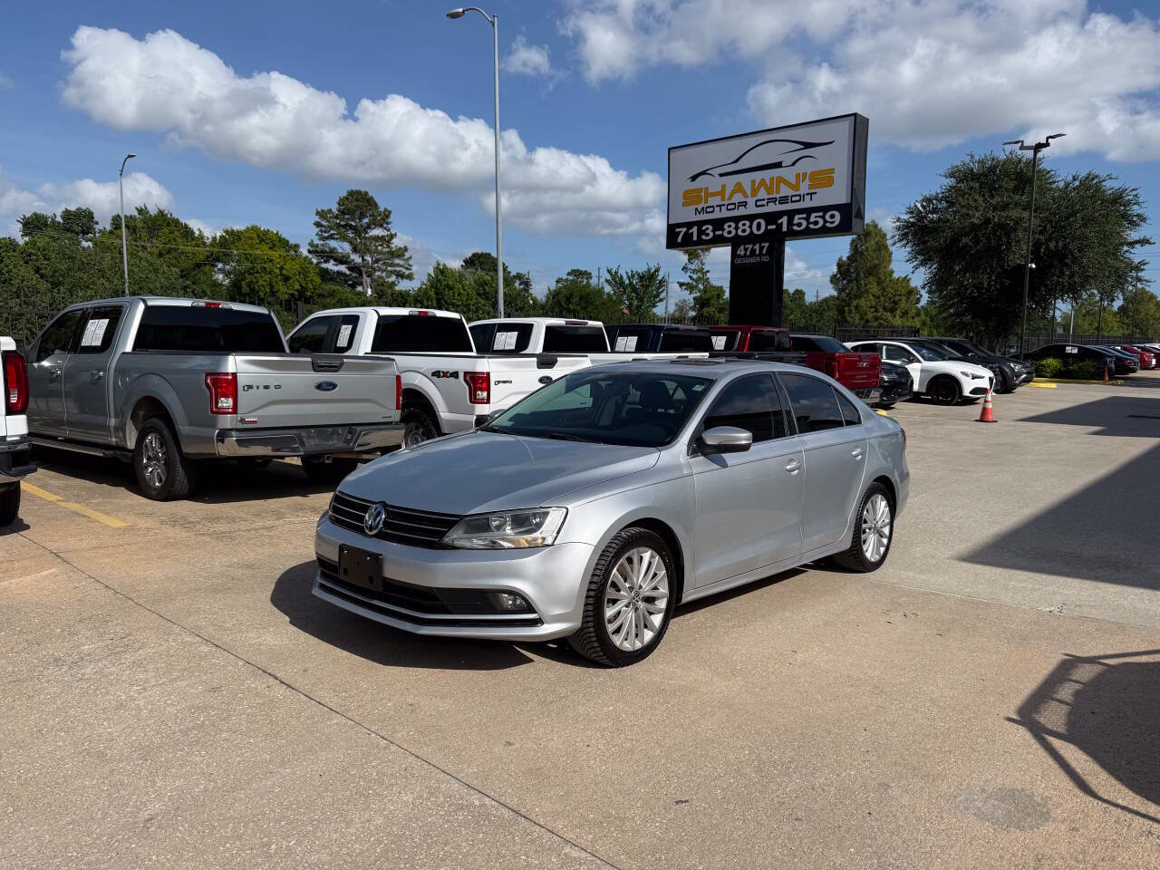 Used 2015 Volkswagen Jetta TDI SEL FWD image 3
