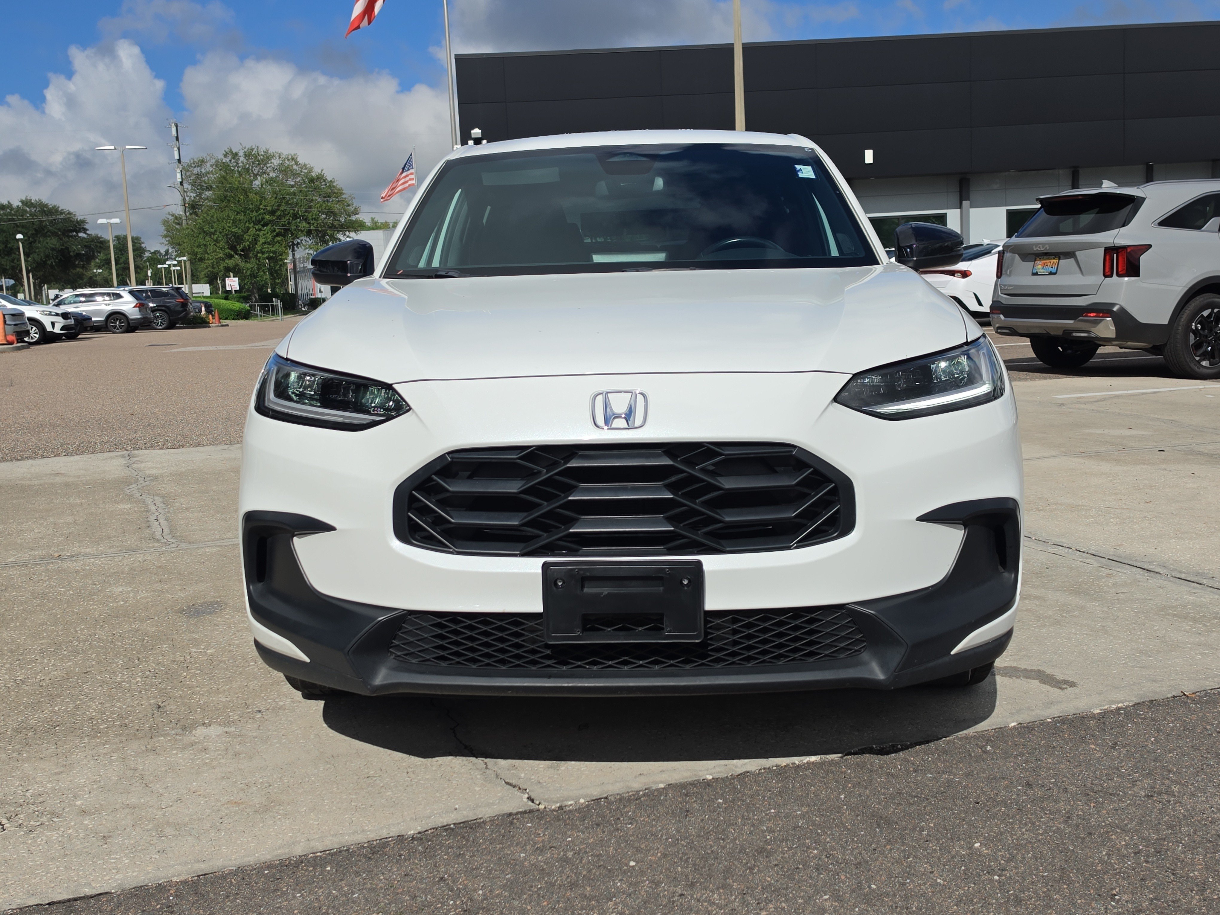 Used 2024 Honda HR-V Sport image 3