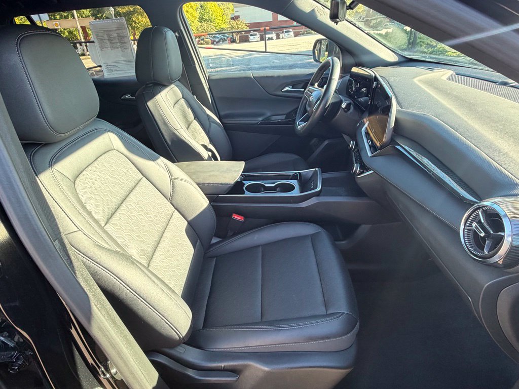 Used 2025 Chevrolet Equinox LT w/ Convenience Package II AWD/4WD image 28