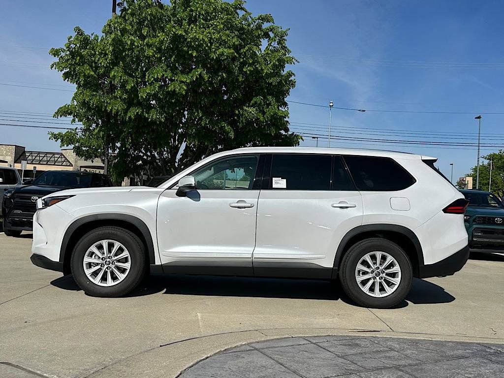 New 2026 Toyota Grand Highlander XLE AWD/4WD image 2