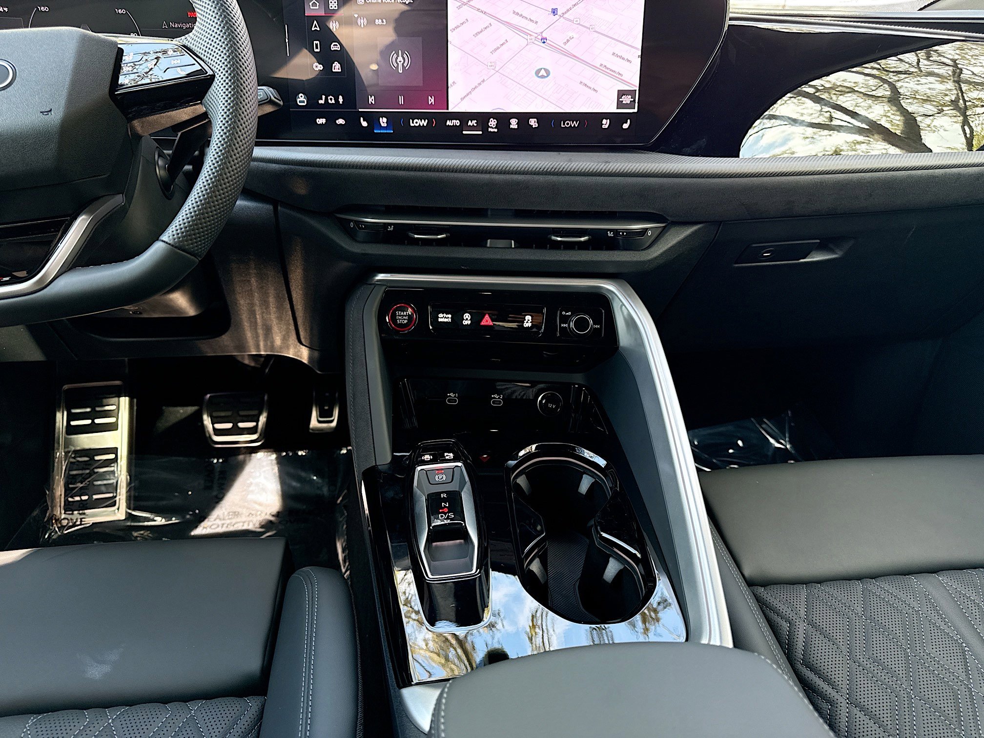 New 2025 Audi SQ5 Premium Plus image 17