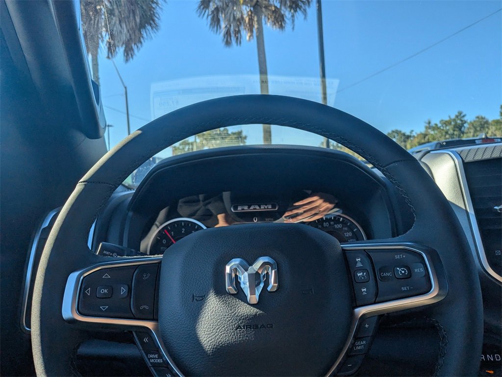 New 2026 RAM 1500 4x4 Crew Cab image 23
