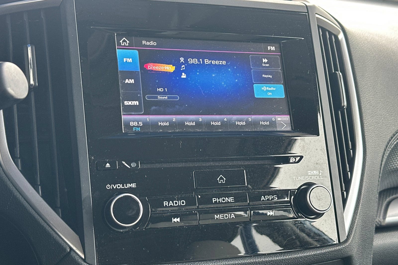 Used 2019 Subaru Forester Premium AWD/4WD image 24