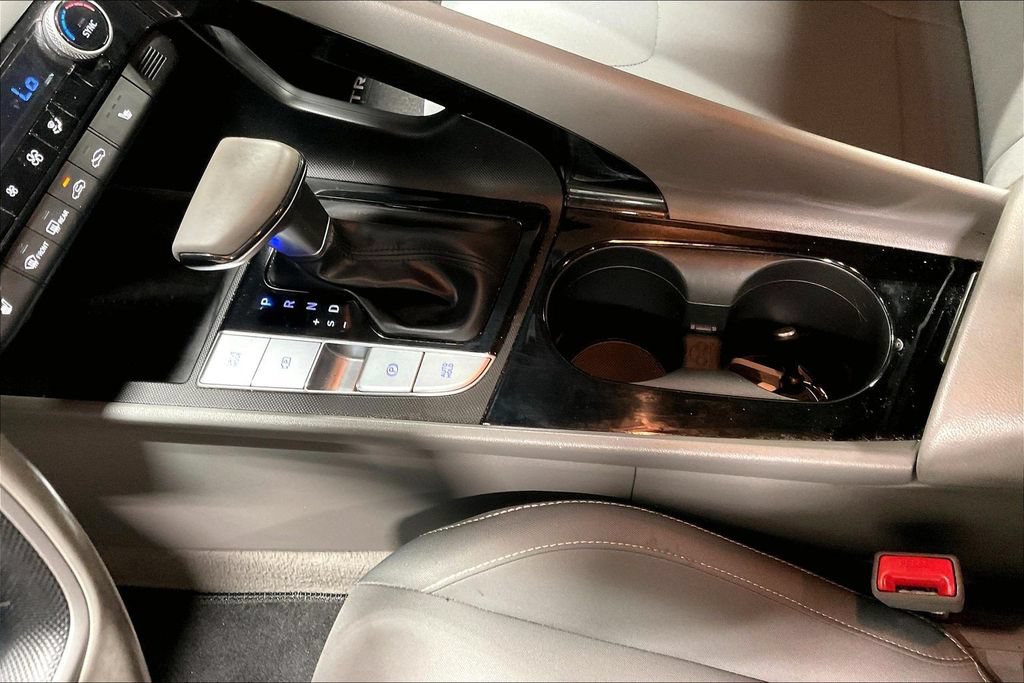 Used 2023 Hyundai Elantra SEL w/ Convenience Package FWD image 17