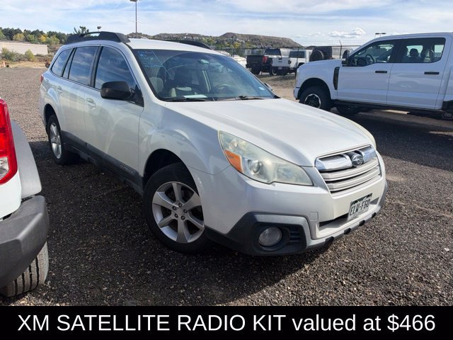 Used 2014 Subaru Outback 2.5i w/ Alloy Wheel Package AWD/4WD image 3