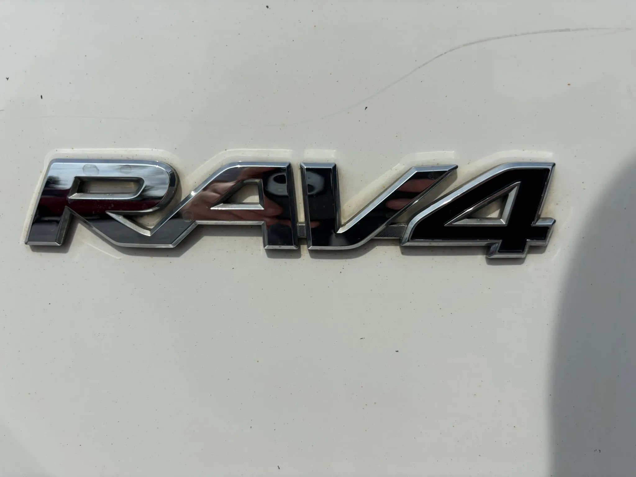 Used 2018 Toyota RAV4 LE w/ All Weather Liner Package image 11