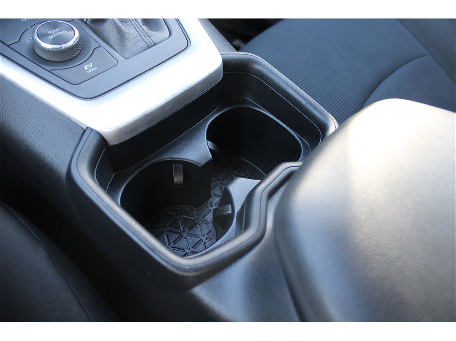 Used 2020 Toyota RAV4 LE w/ All Weather Liner Package image 27