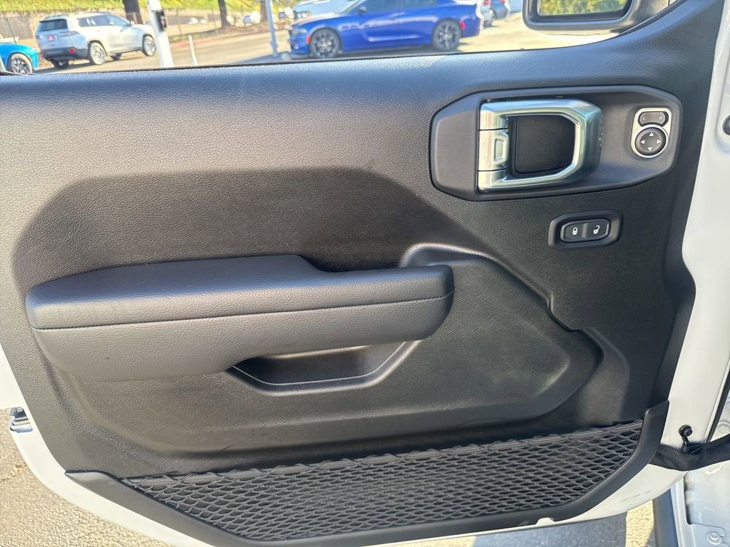 Certified 2025 Jeep Wrangler Willys 4xe image 12