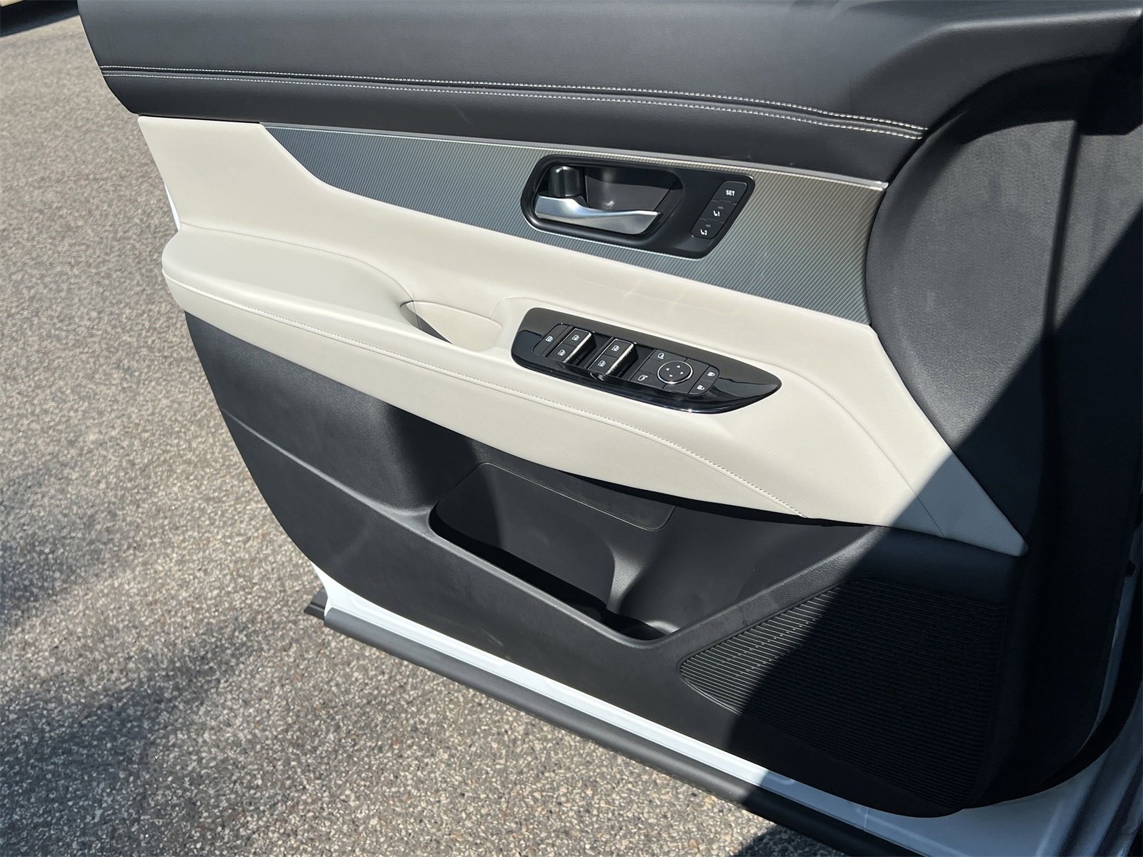 New 2025 Nissan Murano SL w/ Cargo Package image 16