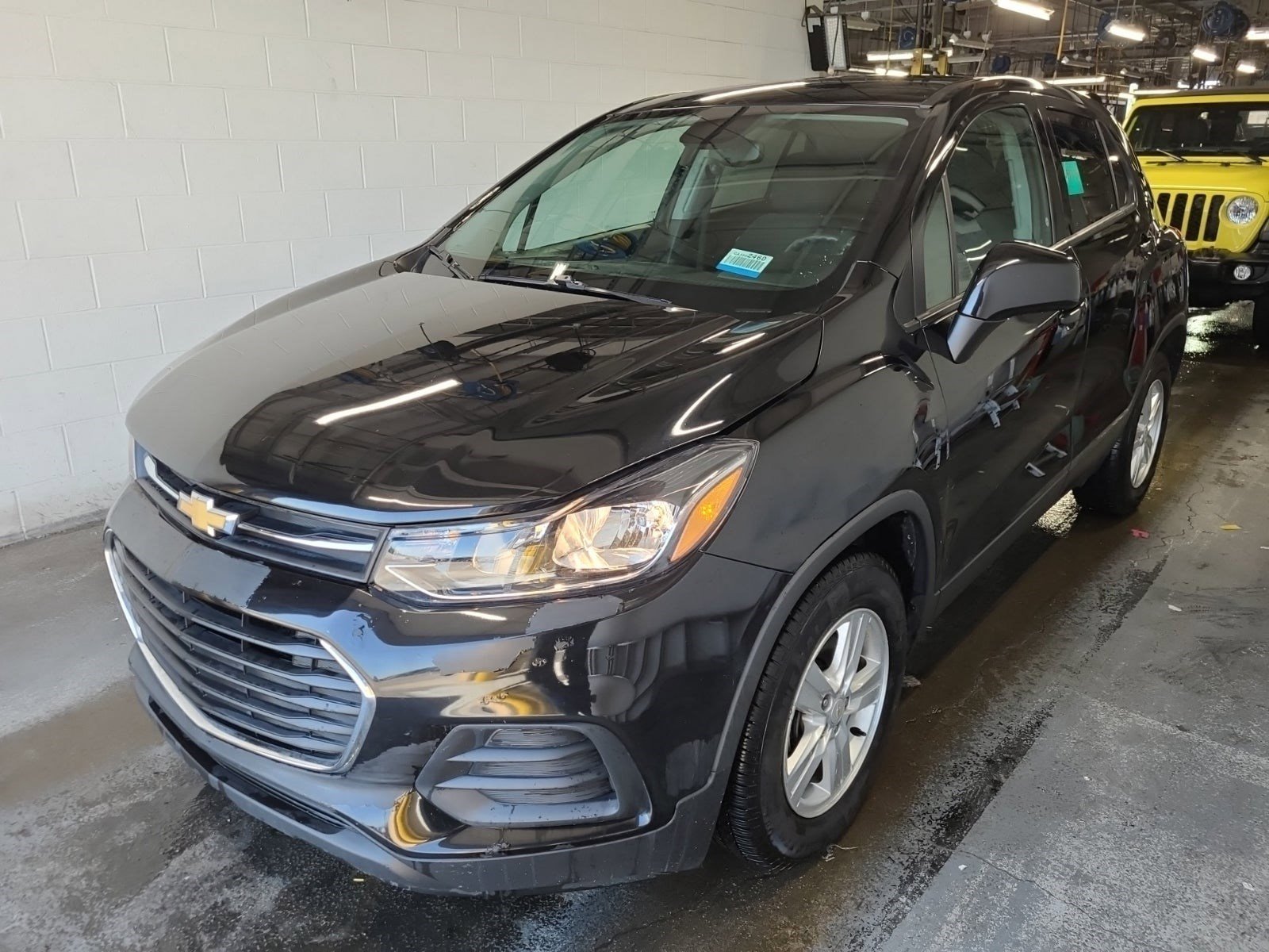 Used 2021 Chevrolet Trax LS w/ Tint and Cruise Package FWD image 7