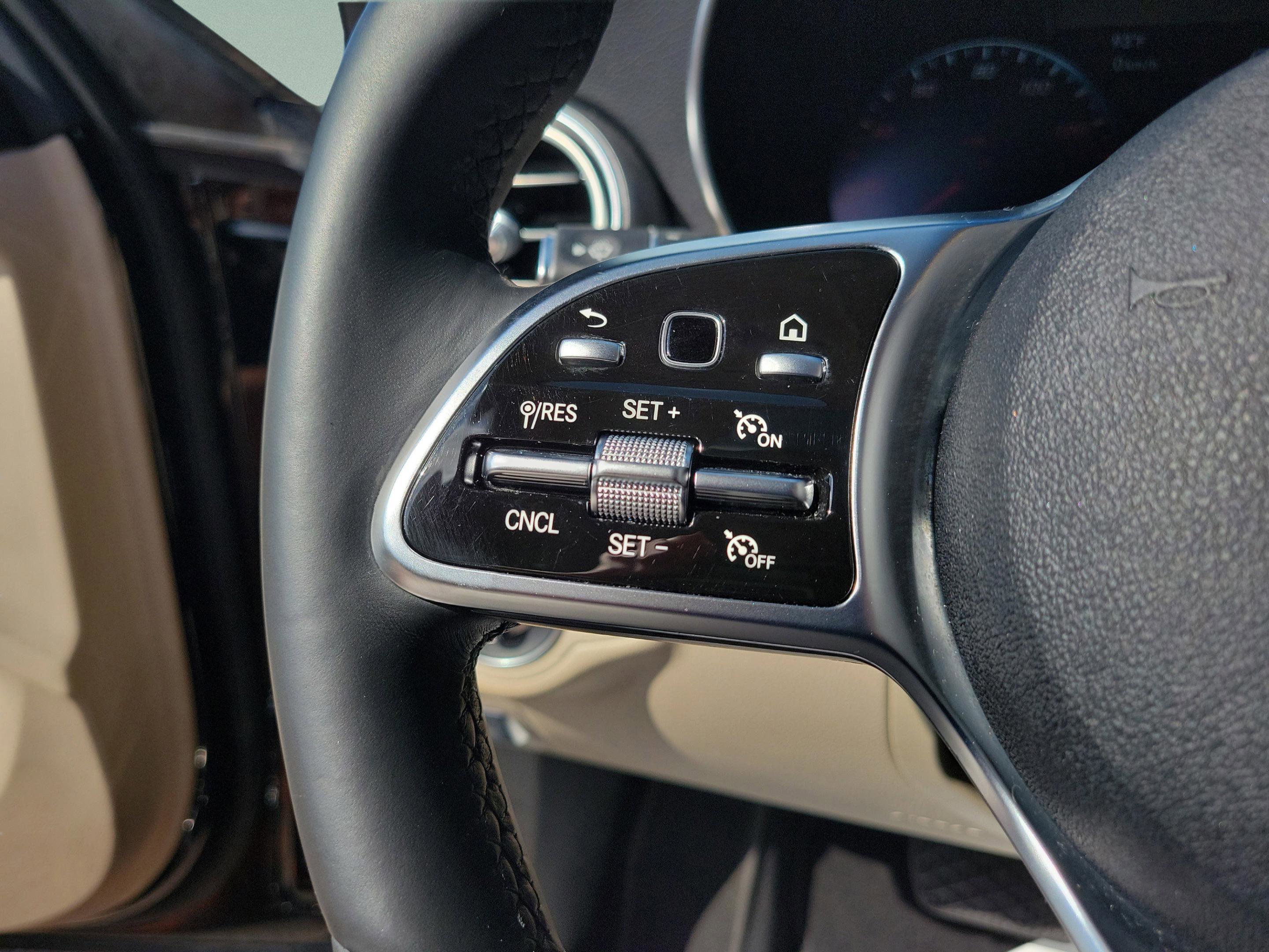 Used 2021 Mercedes-Benz C 300 Sedan image 18