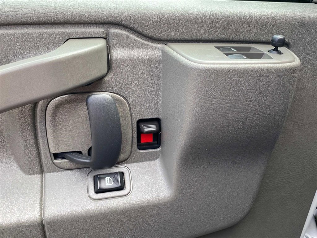 Used 2023 Chevrolet Express 2500 w/ Driver Convenience Package image 20