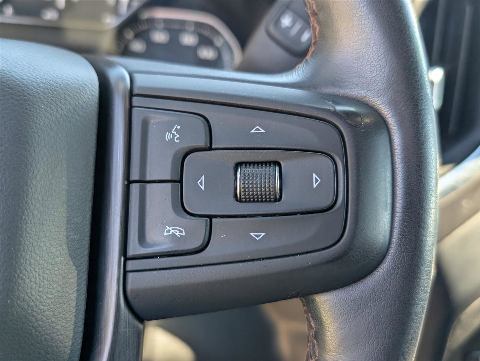 Used 2020 GMC Sierra 1500 AT4 image 24