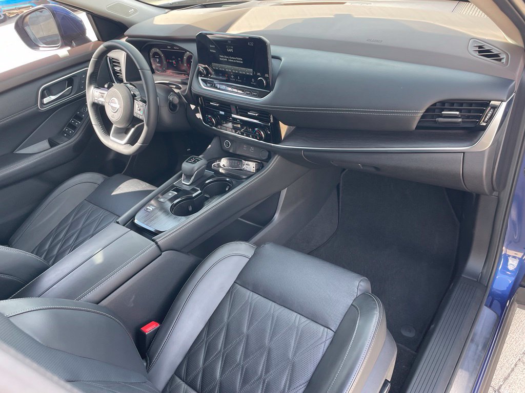 Certified 2023 Nissan Rogue Platinum w/ Platinum Premium Package FWD image 17