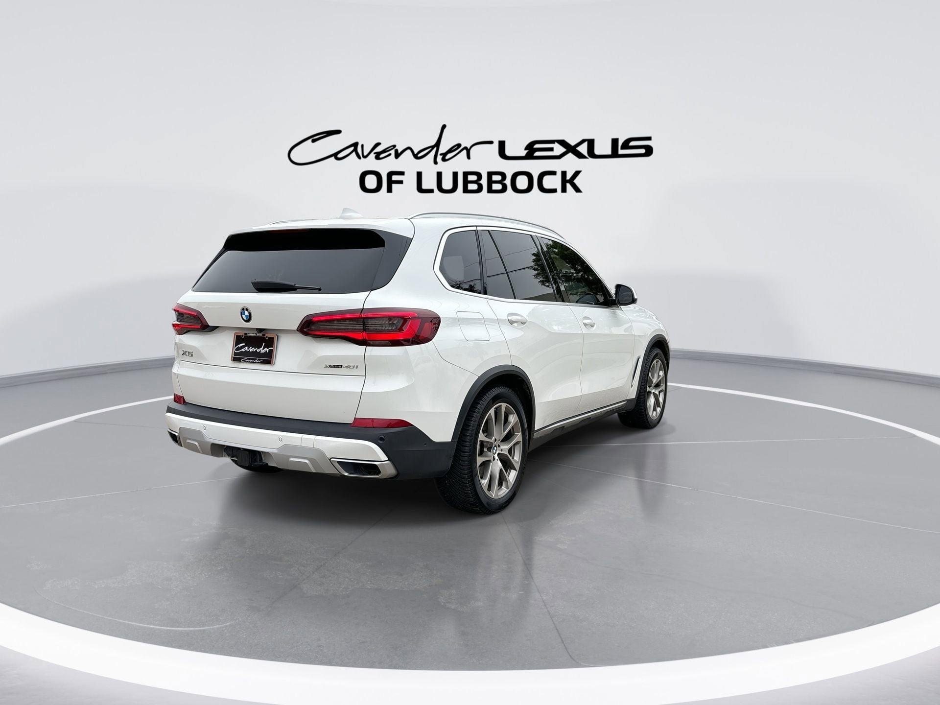 Used 2022 BMW X5 xDrive40i w/ Premium Package AWD/4WD image 8