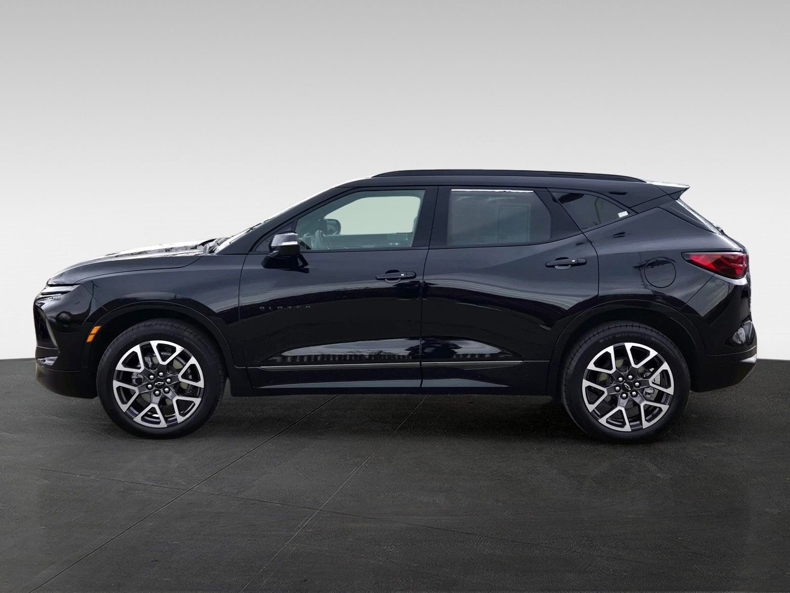 Used 2025 Chevrolet Blazer RS image 7