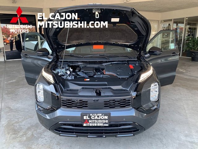 Used 2025 Mitsubishi Outlander SEL Black Edition image 30