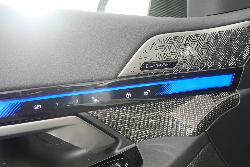 New 2027 BMW M5 Touring AWD/4WD image 9