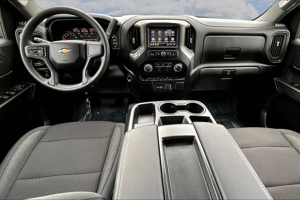 Used 2026 Chevrolet Silverado 1500 Custom AWD/4WD image 10