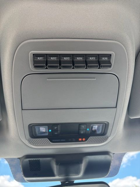 New 2026 Ford F550 4x4 Regular Cab Super Duty w/ XL Chrome Package image 36