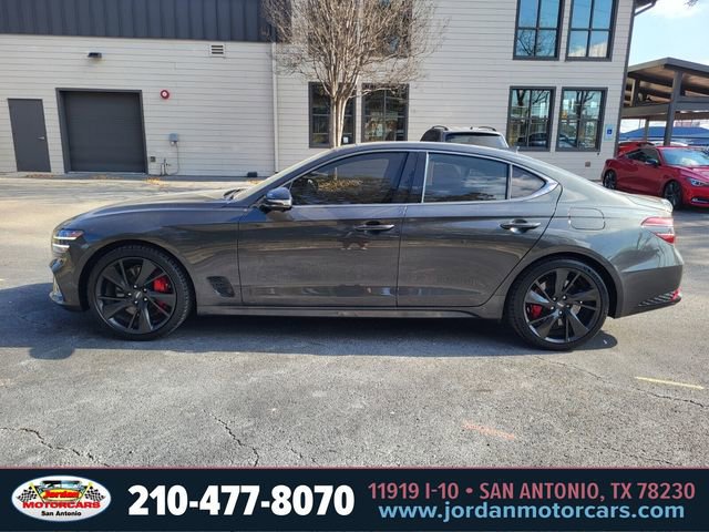 Used 2022 Genesis G70 3.3T image 2