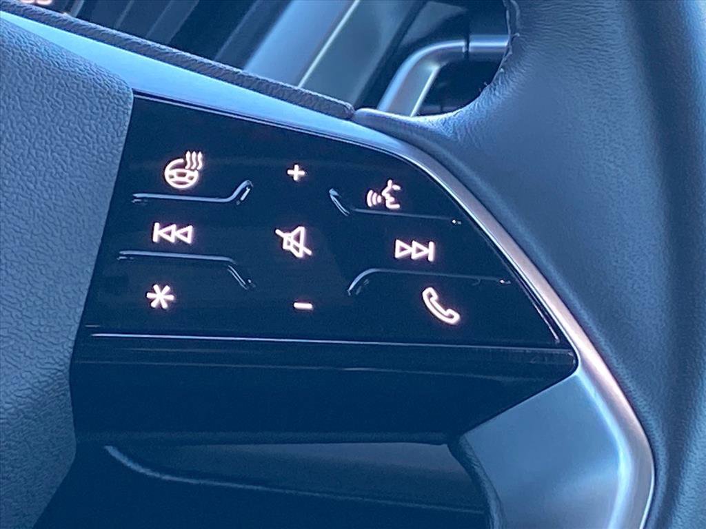 Used 2023 Audi Q4 e-tron Premium Plus w/ Premium Plus image 8