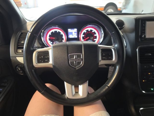 Used 2014 Dodge Grand Caravan R/T FWD image 27