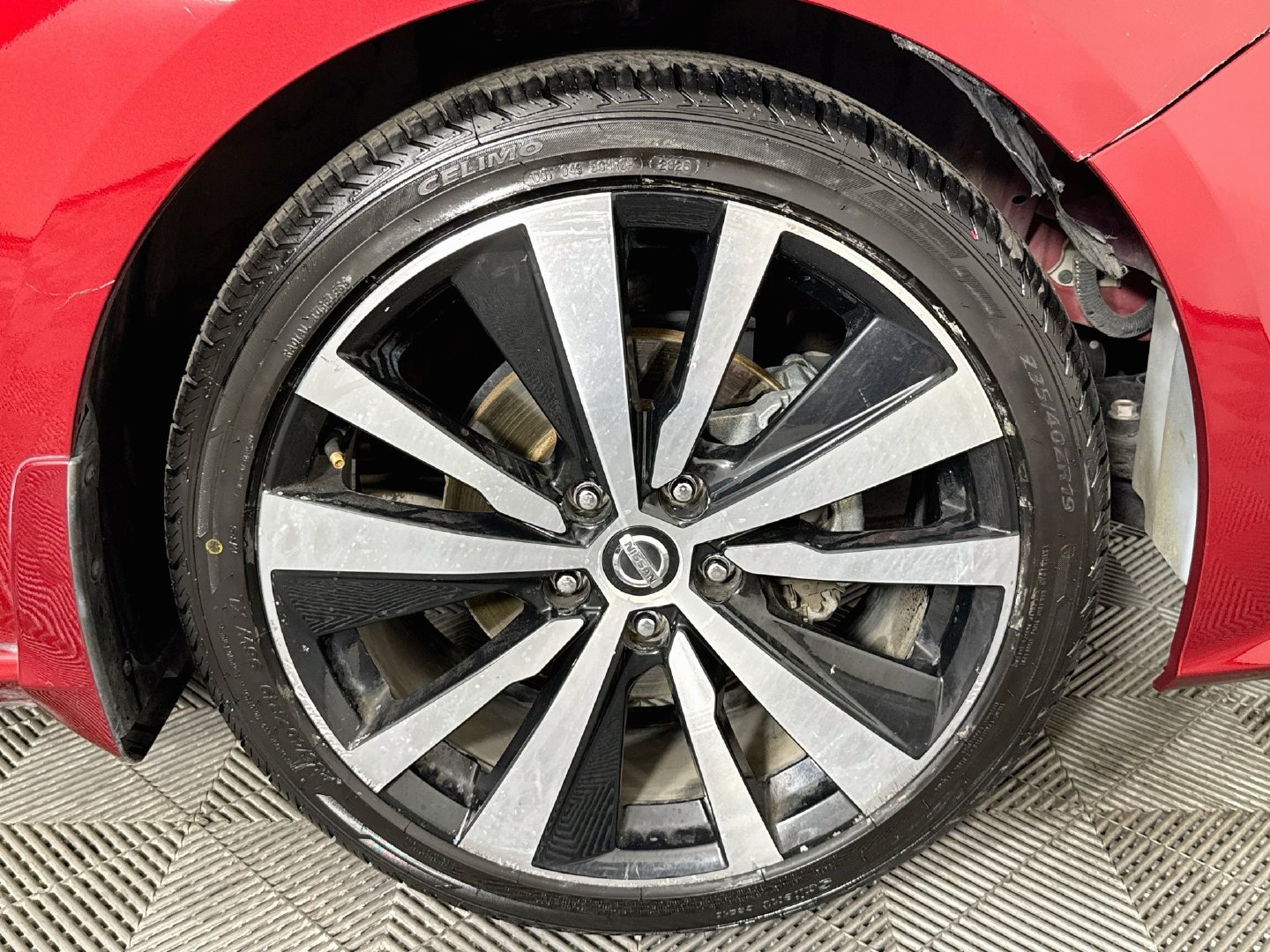 Used 2019 Nissan Altima 2.5 SR w/ SR Premium Package FWD image 29