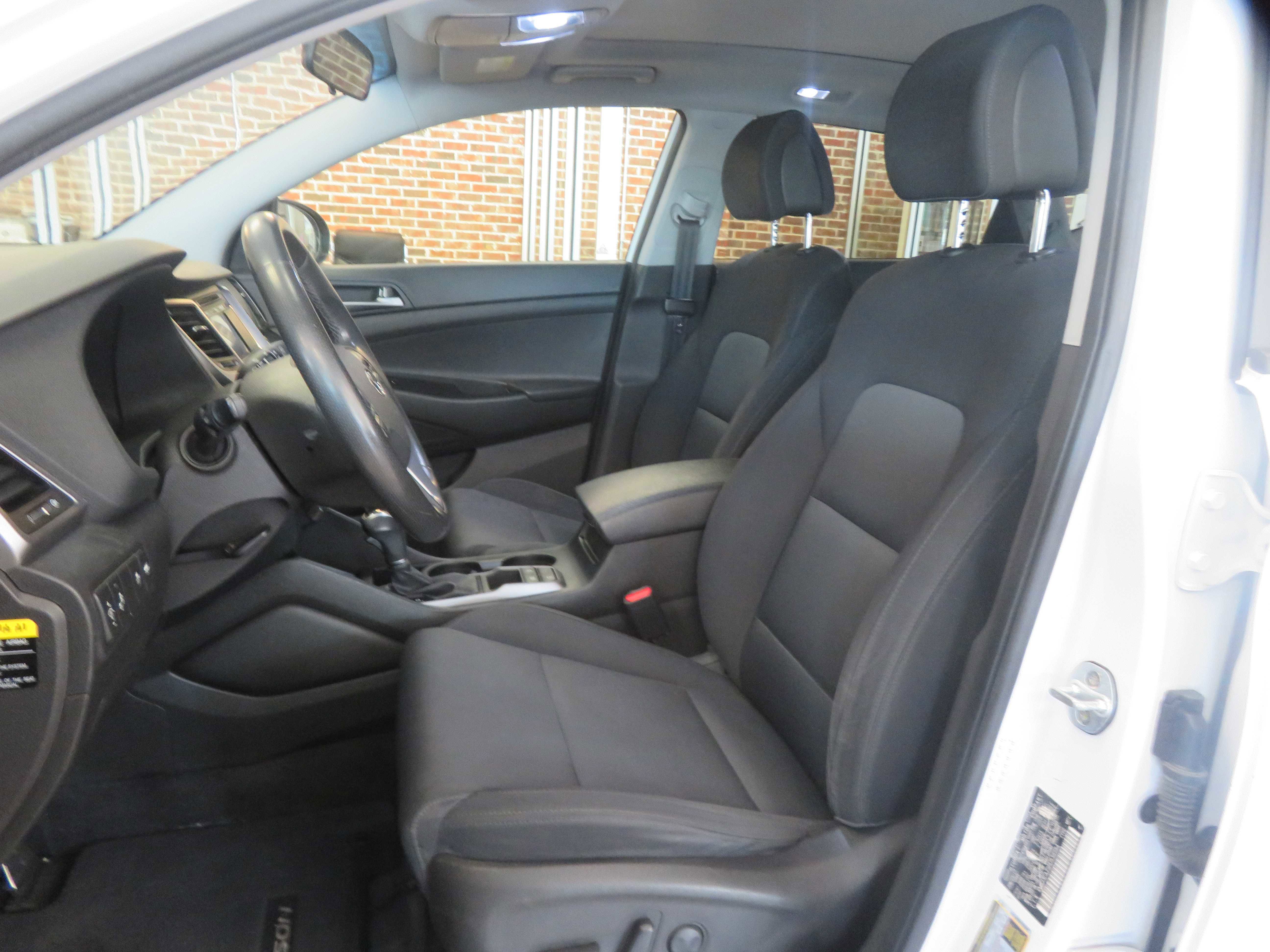 Used 2017 Hyundai Tucson Night AWD/4WD image 15