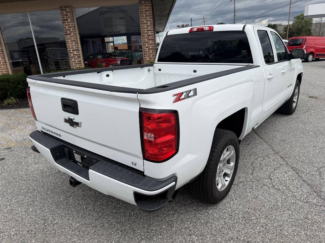 Used 2018 Chevrolet Silverado 1500 LT w/ All Star Edition AWD/4WD image 6