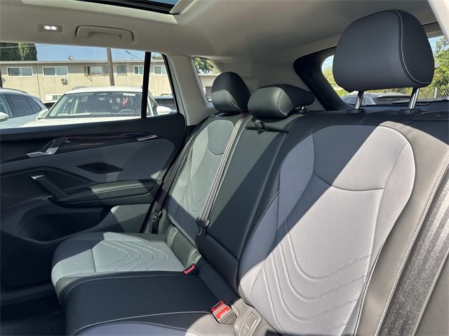 New 2025 Volkswagen Tiguan SE image 14