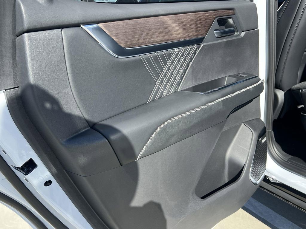 New 2026 GMC Acadia Denali w/ Super Cruise Package image 25