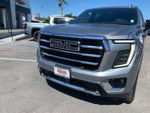 New 2026 GMC Yukon Elevation w/ LPO, Elevation Black Package AWD/4WD image 3