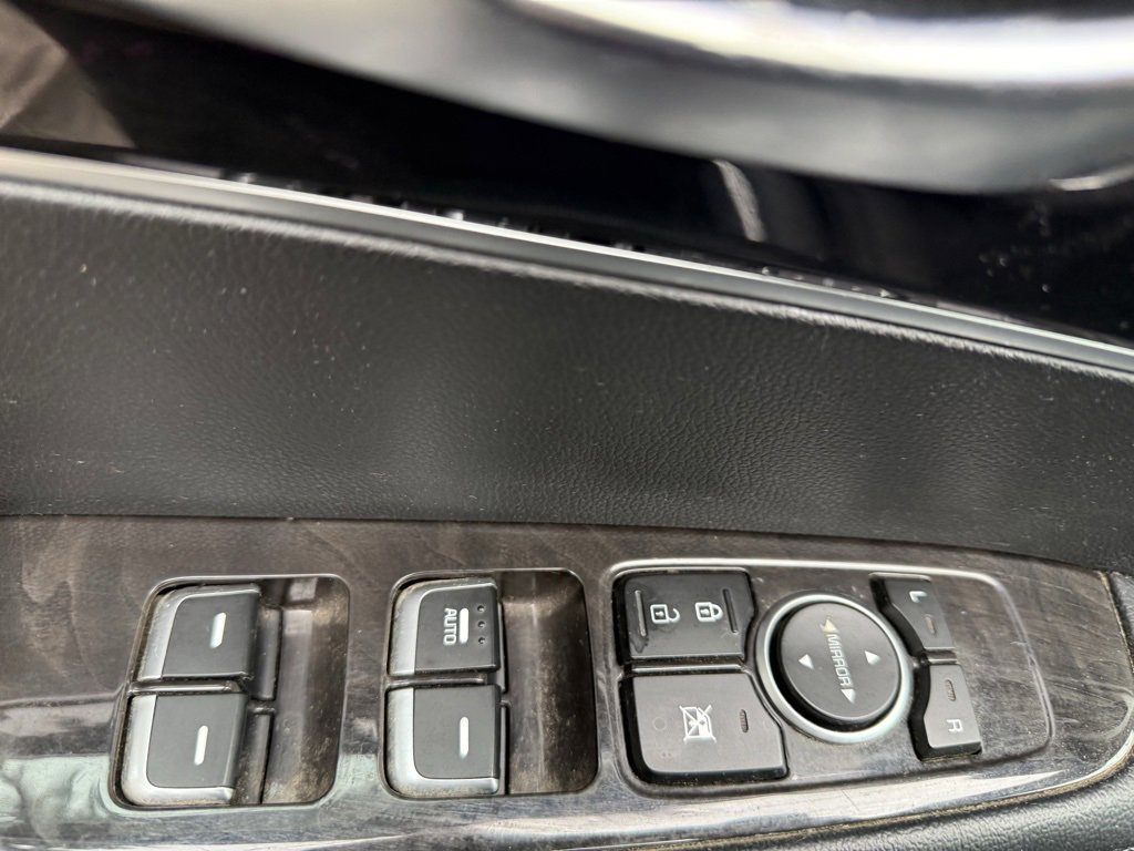 Used 2017 Kia Sorento LX image 22