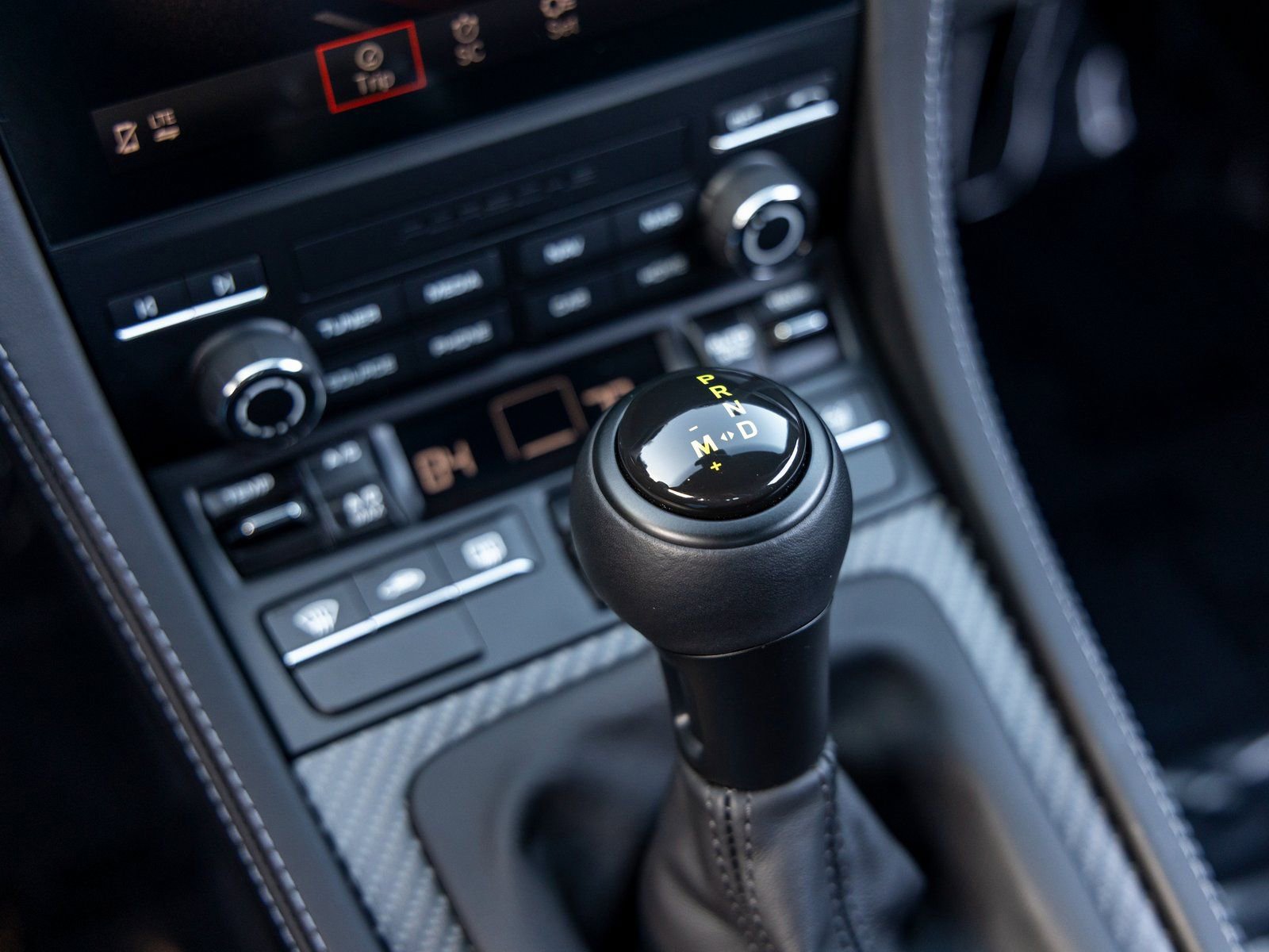 Certified 2025 Porsche 718 Cayman GT4 RS RWD image 47