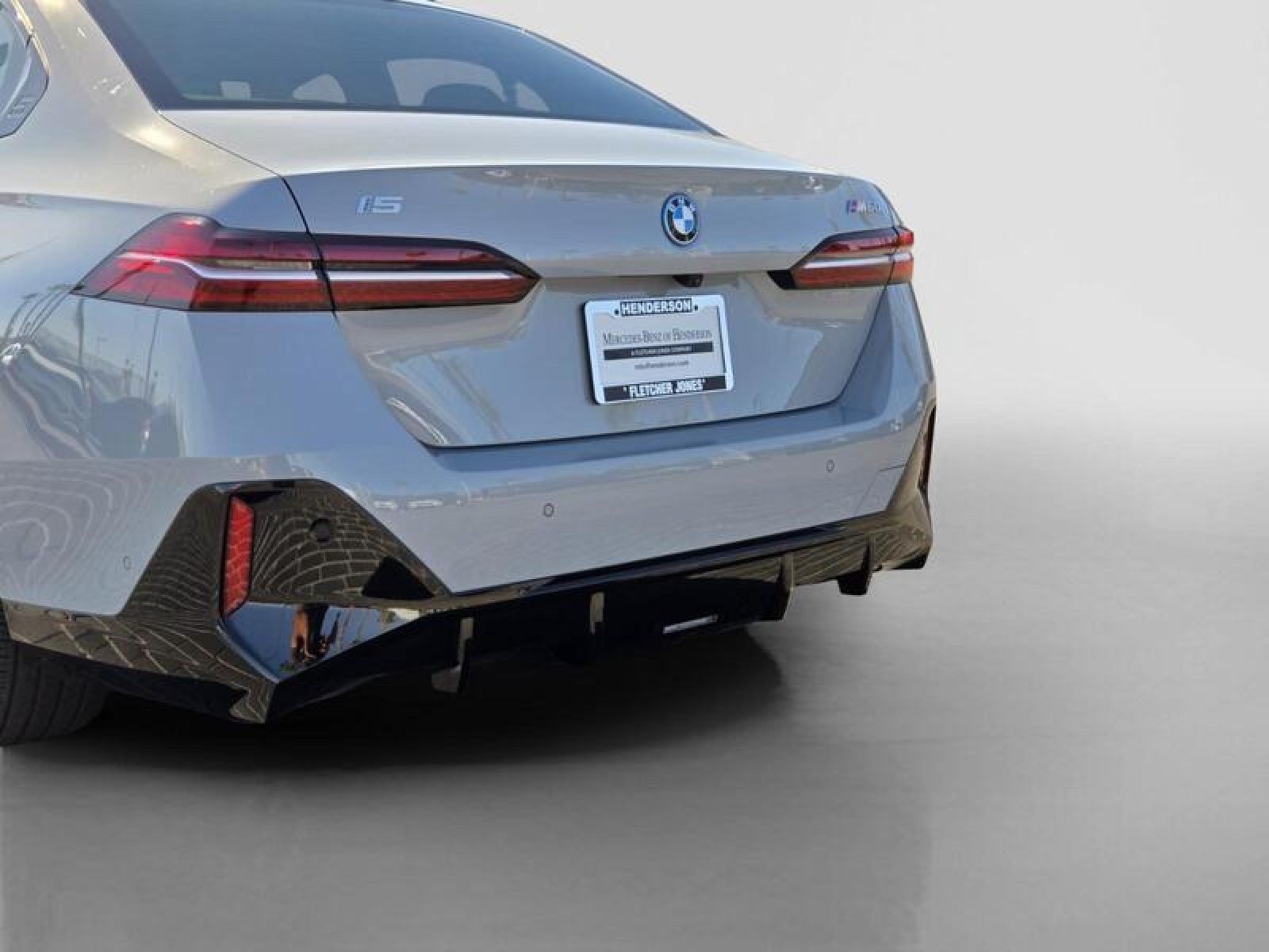 Used 2025 BMW i5 M60 w/ Premium Package AWD/4WD image 4