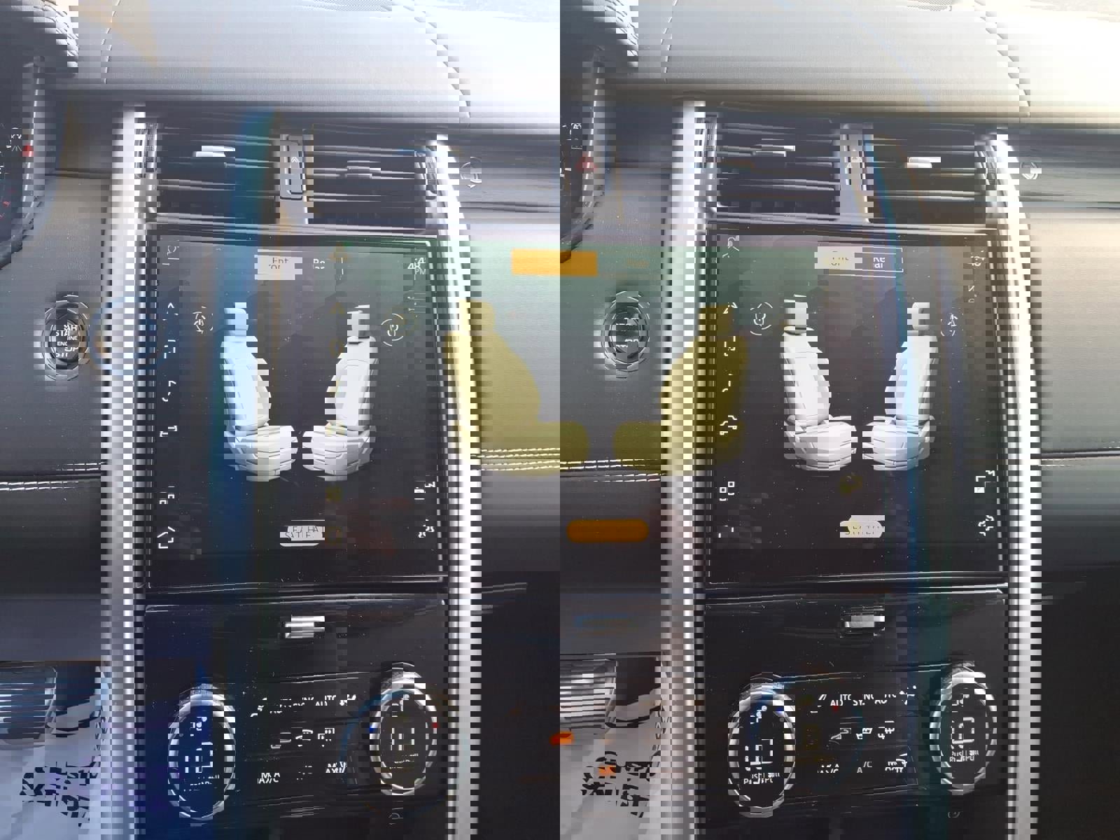 Used 2023 Land Rover Discovery HSE R-Dynamic AWD/4WD image 21