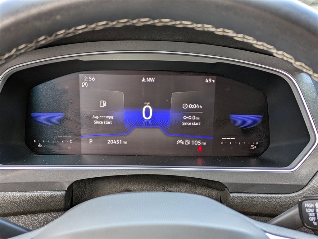 Used 2022 Volkswagen Tiguan SE image 28