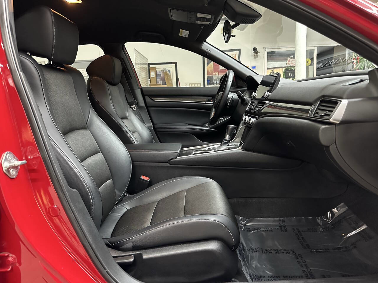 Used 2018 Honda Accord Sport image 17