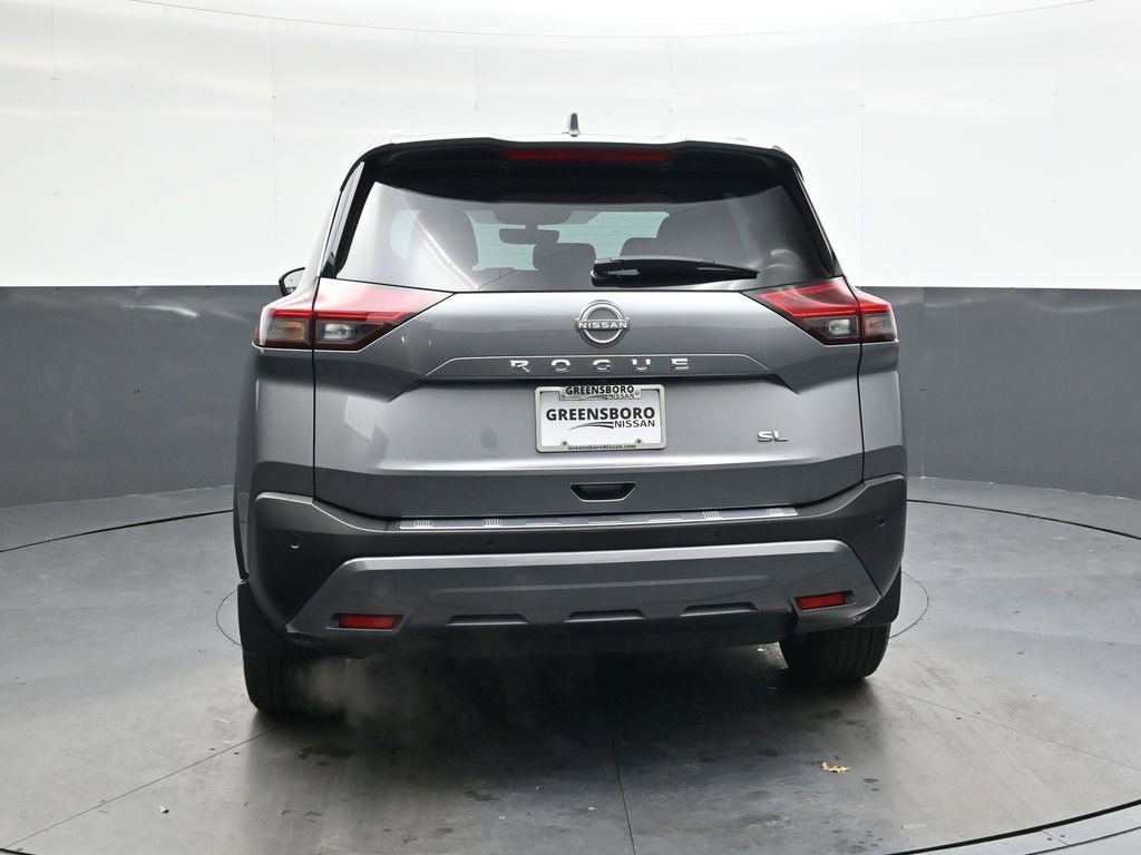 Used 2023 Nissan Rogue SL w/ SL Premium Package image 5