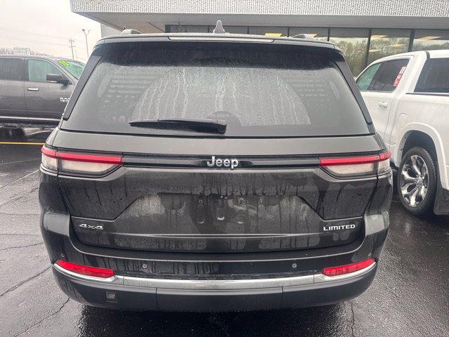 Used 2024 Jeep Grand Cherokee Limited AWD/4WD image 8